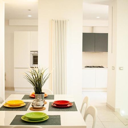 Urbino Experience Apartment ภายนอก รูปภาพ