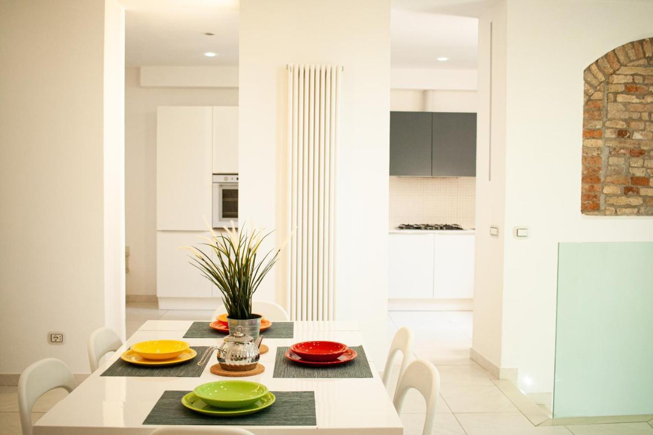 Urbino Experience Apartment ภายนอก รูปภาพ