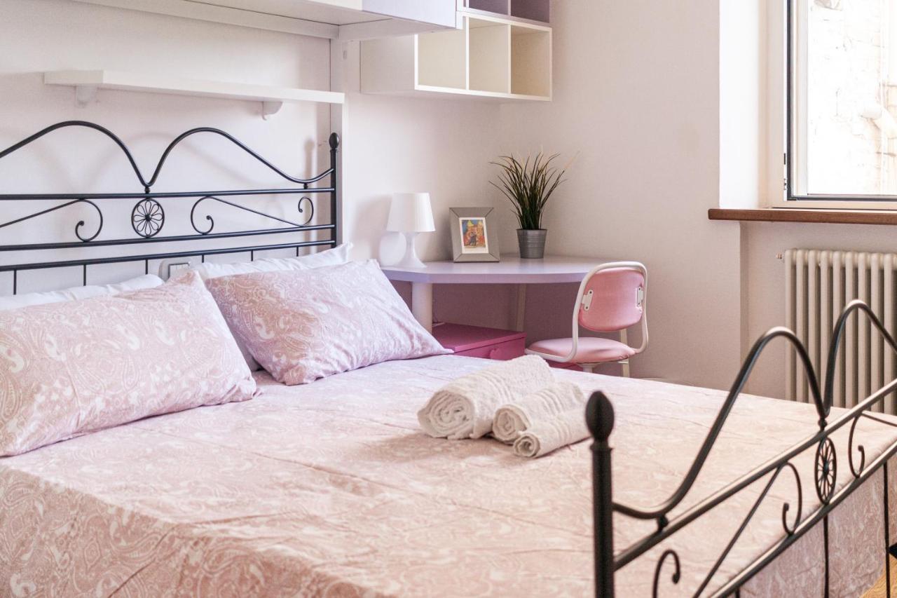 Urbino Experience Apartment ภายนอก รูปภาพ